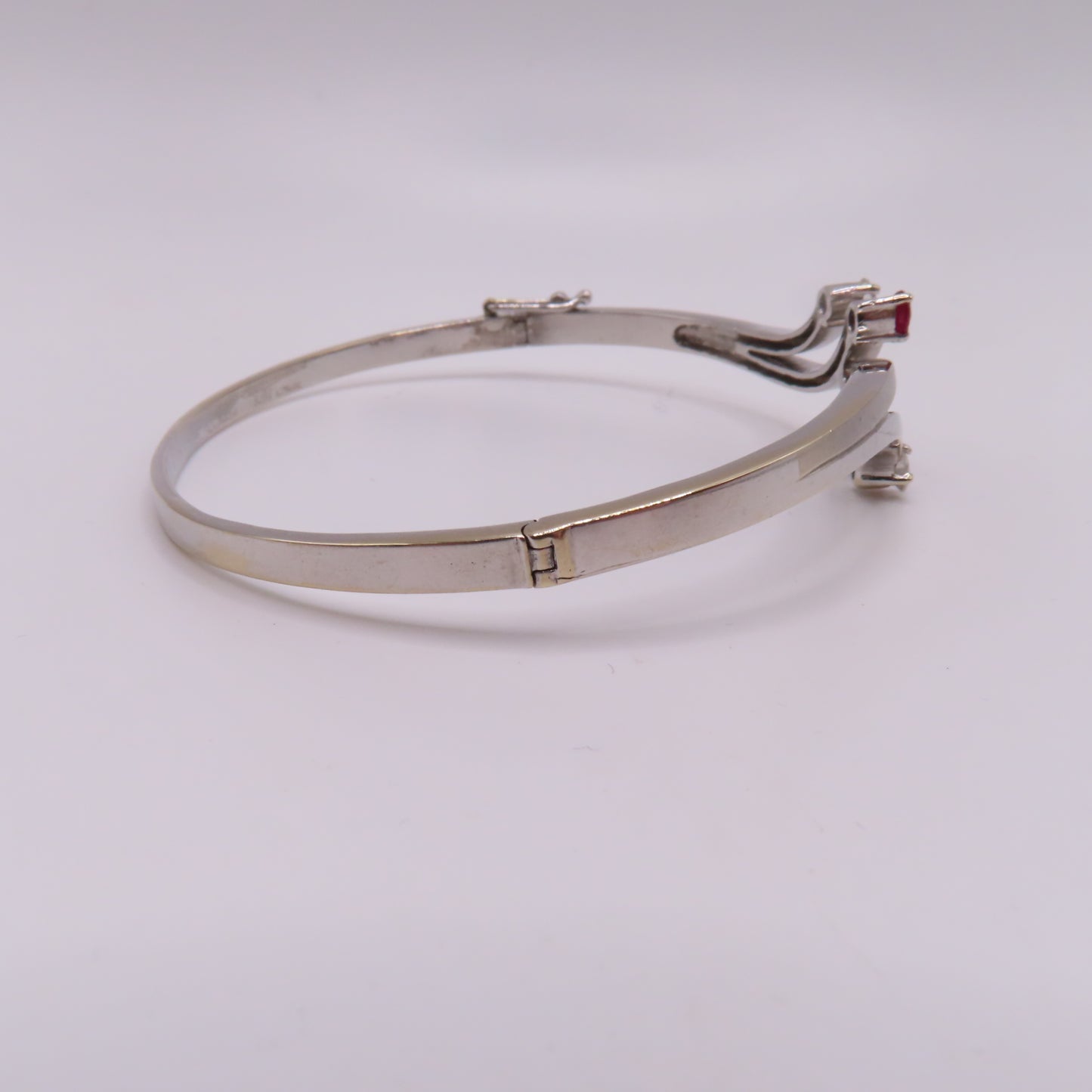 18K White Gold Ruby & Diamond Hinged Bangle Bracelet 6-3/4" 15.3g