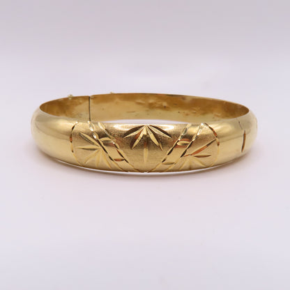 18K Yellow Gold Hinged Bangle Engraved Floral Leaf Design Bracelet 7-3/4" 20g