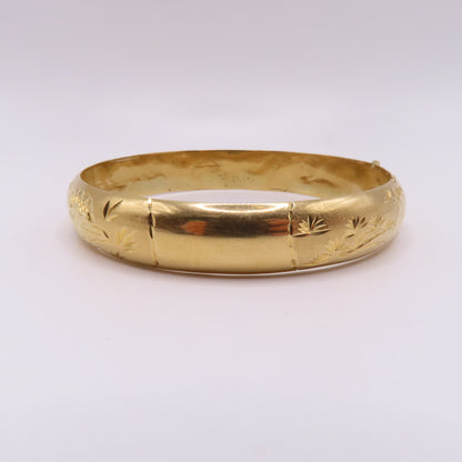 18K Yellow Gold Hinged Bangle Engraved Floral Leaf Design Bracelet 7-3/4" 20g