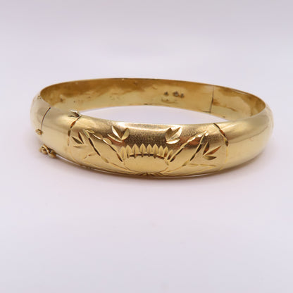 18K Yellow Gold Hinged Bangle Engraved Floral Leaf Design Bracelet 7-3/4" 20g