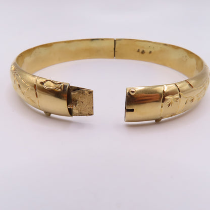 18K Yellow Gold Hinged Bangle Engraved Floral Leaf Design Bracelet 7-3/4" 20g