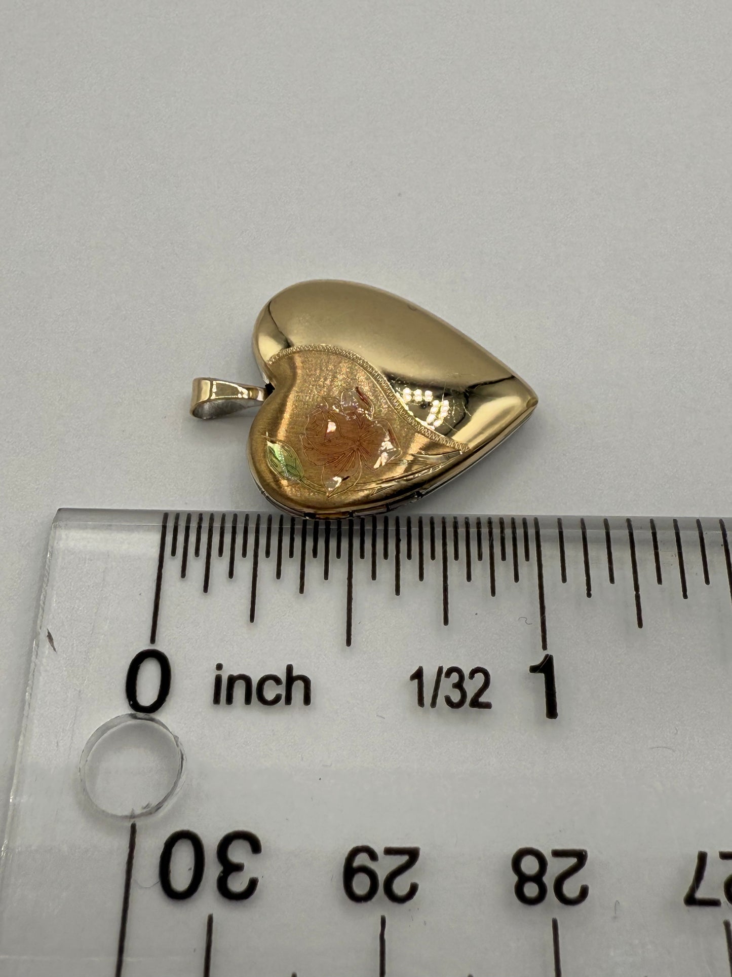 10K Two-Tone Gold Heart Picture Locket Pendant 2.5g – Folding Design With Photo Compartments
